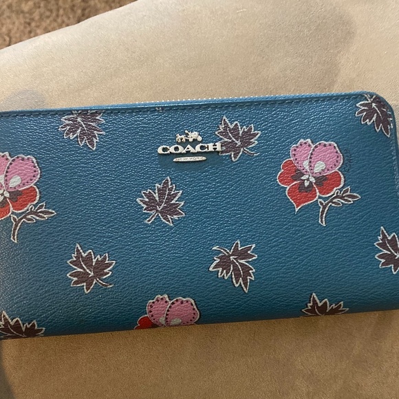 Coach Dark Teal Wildflower Accordion Zip Wallet - Picture 1 of 4